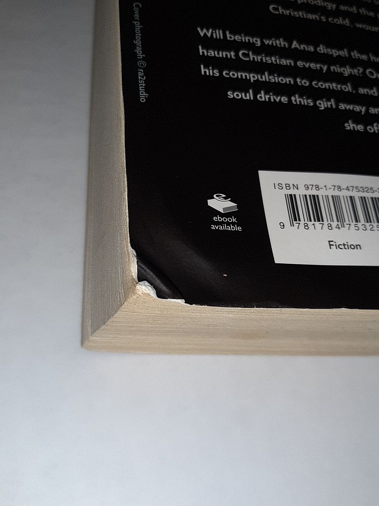 E. L. James: Grey - 4. kép