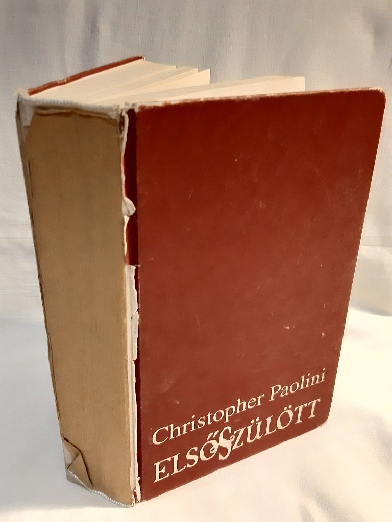 Christopher Paolini: Elsőszülött - 3. kép