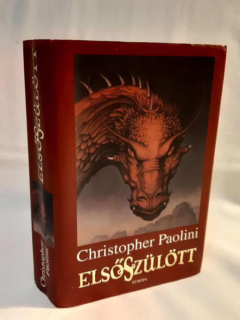 Christopher Paolini: Elsőszülött - 1. kép