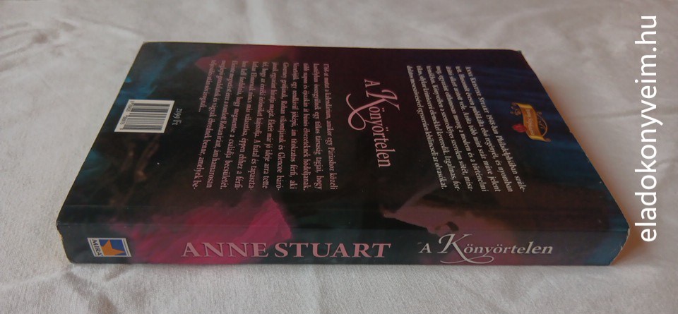 Anne Stuart: A Könyörtelen (A Rohan-ház 1.) - 2. kép